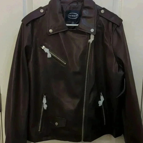 Scoop Women's Faux Leather Moto Jacket - Picture 10 of 10